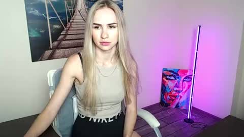 Erika online show from June 30, 12:04 pm