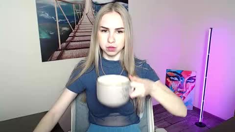 Erika online show from May 27, 12:02 pm