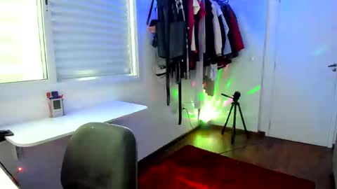 Espuleta online show from October 3, 2:00 pm