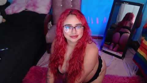 Estefania online show from March 12, 8:11 pm