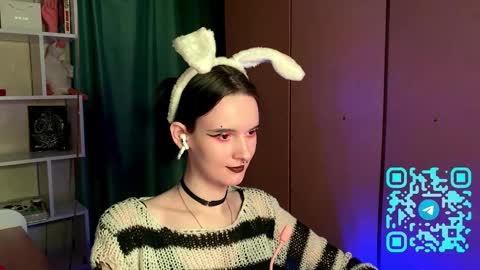 Kate online show from March 23, 2:01 pm