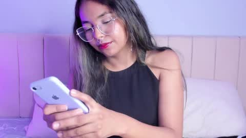 Eva online show from April 7, 4:09 pm