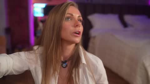 Eva online show from March 8, 8:13 pm