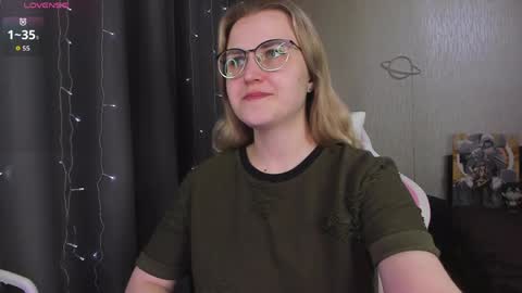 Eva online show from April 3, 2:37 pm