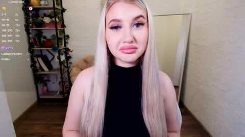 Eva  online show from March 19, 3:33 am