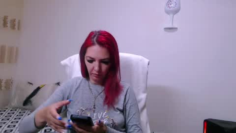 EvadesireONE online show from May 31, 6:31 pm