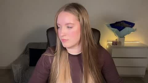 Eva online show from May 6, 8:24 pm