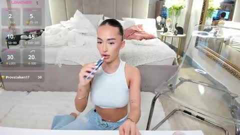 Eva K online show from March 18, 5:45 am