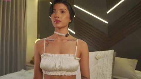 Eva Moretti online show from June 5, 5:19 pm