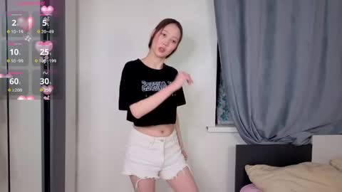 Hello im Lia online show from June 5, 4:13 pm