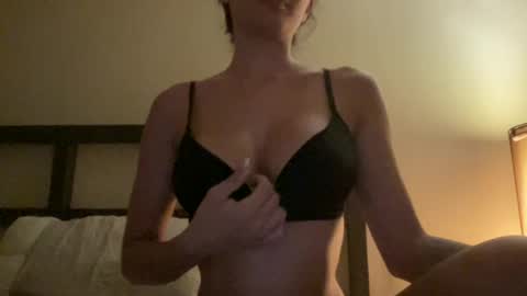 EvaSantana online show from July 7, 2:36 am
