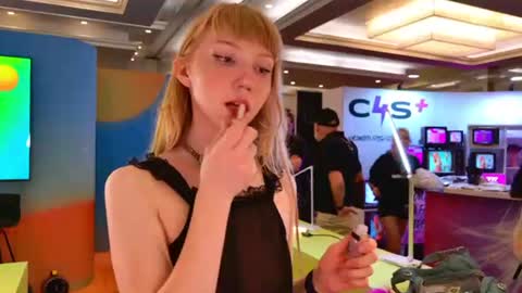 Goddess Eve online show from August 9, 3:37 pm
