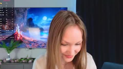 evegreenlee online show from June 12, 7:16 am
