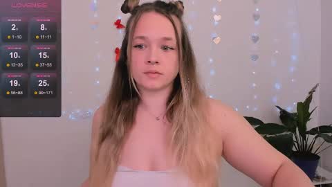 evilla_brill online show from April 11, 10:41 am