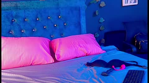 exotic_pocahontas online show from July 21, 7:25 pm