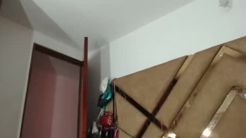 eyshaexotii online show from March 8, 4:00 pm