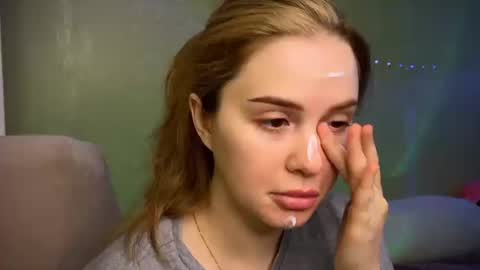 Ilona online show from March 14, 11:55 am