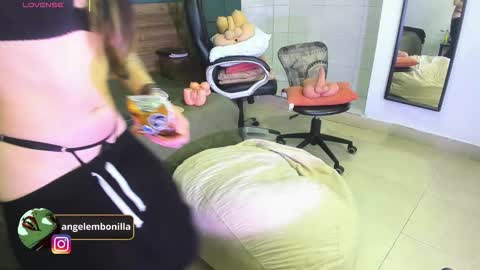 Megan    630  1330 -5 online show from March 23, 12:55 pm