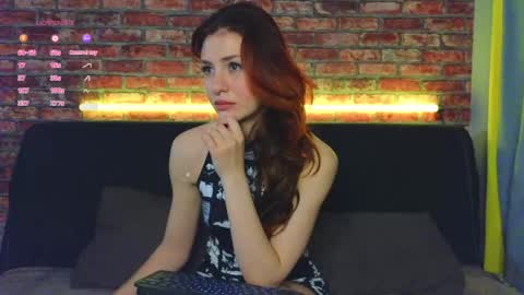 fancymeee online show from April 13, 9:37 pm