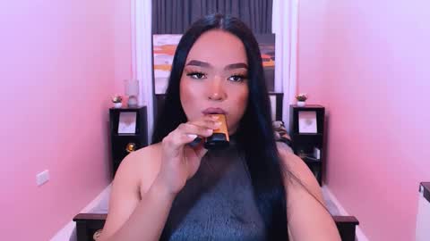 ITYS ME MONA online show from March 10, 9:46 am