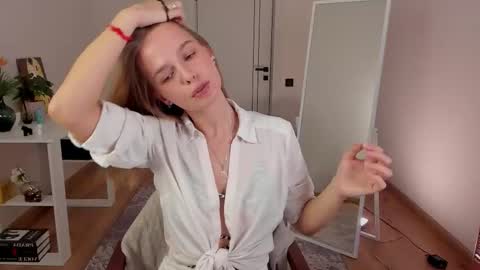 Daniela online show from October 5, 6:40 am