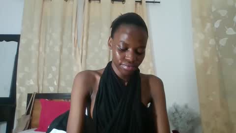 feetlovely507541 online show from March 12, 8:33 pm