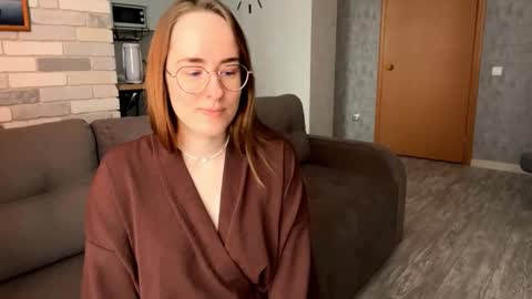 Mary online show from March 25, 7:22 am