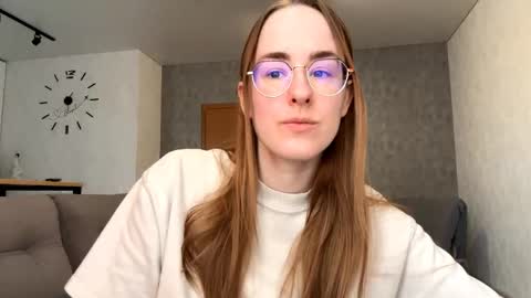 Mary online show from March 21, 8:19 am