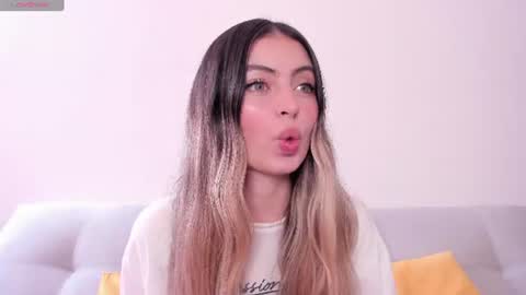 fernanda  online show from July 9, 4:31 pm