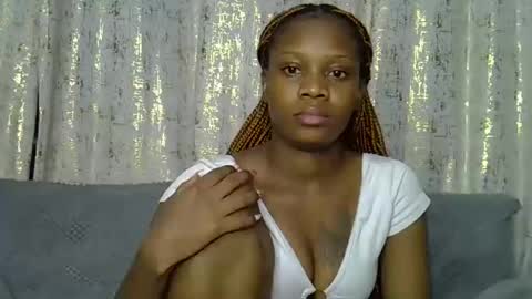 fine_queen12 online show from April 20, 5:49 pm