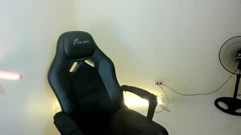 fionamediatrixxxx online show from April 7, 9:33 am