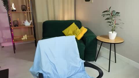 Fiona online show from March 26, 10:55 pm