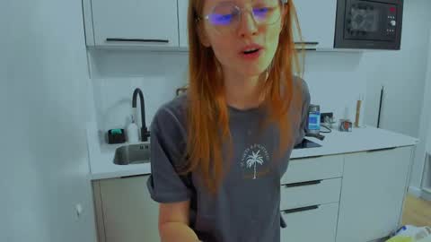 fire_luna online show from April 13, 7:58 pm