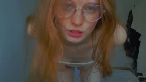 fire_luna online show from August 4, 3:23 am