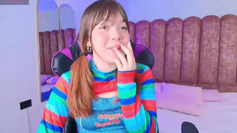  FLUFFY BUBBLE  online show from March 19, 4:28 am