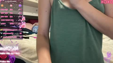 Elaine online show from May 20, 10:18 pm