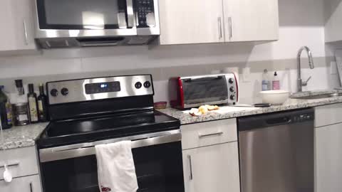 Angel online show from March 3, 11:01 pm