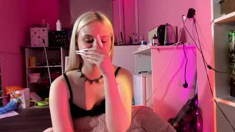 Liza online show from April 21, 1:42 am