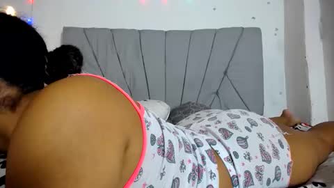 francihot4 online show from March 11, 4:49 am