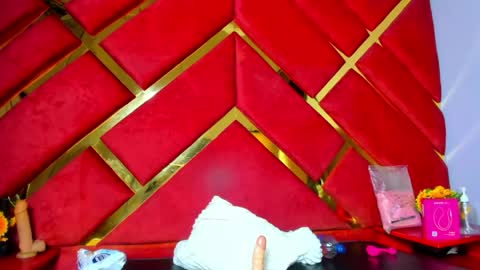 freyja_naugthy online show from May 30, 2:37 pm