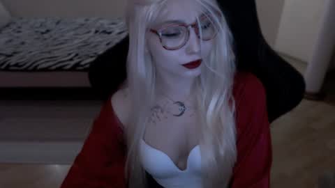 Lilith online show from June 18, 9:30 pm