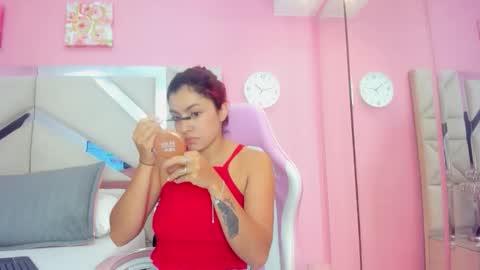 Gabby online show from April 22, 3:25 am