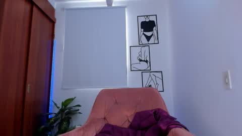    online show from April 30, 8:57 pm