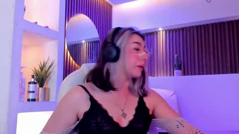 gabyrose9 online show from April 2, 7:33 pm