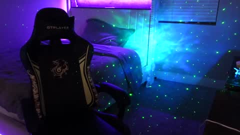 Jenna  - be back MONDAY night.  online show from April 2, 8:01 am