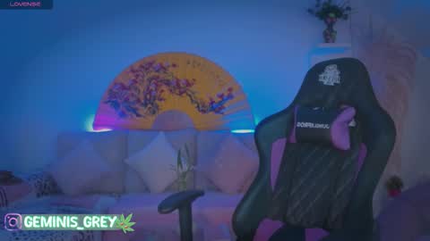 Geminis online show from February 1, 2:32 am