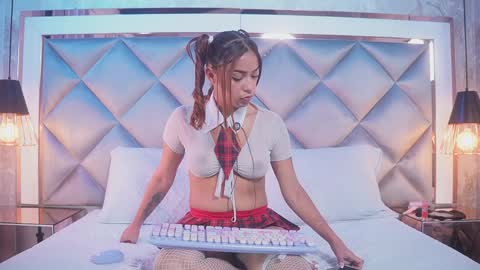 Maria  online show from April 8, 3:30 am