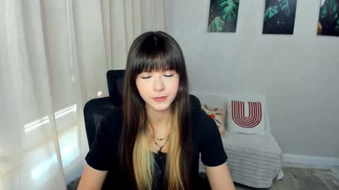 Alice online show from March 25, 11:46 am