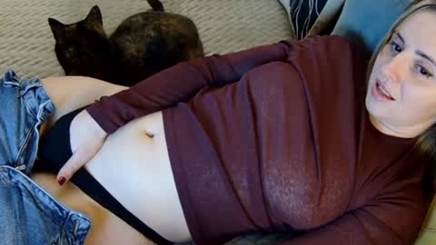 Melissa online show from February 16, 5:02 pm