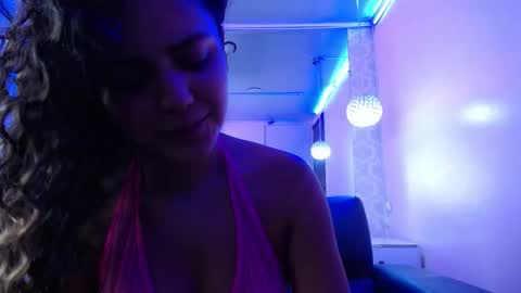 Giia  online show from January 31, 7:11 pm